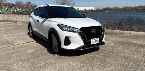 Nissan Kicks Play 2025