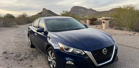 Nissan Altima 2020