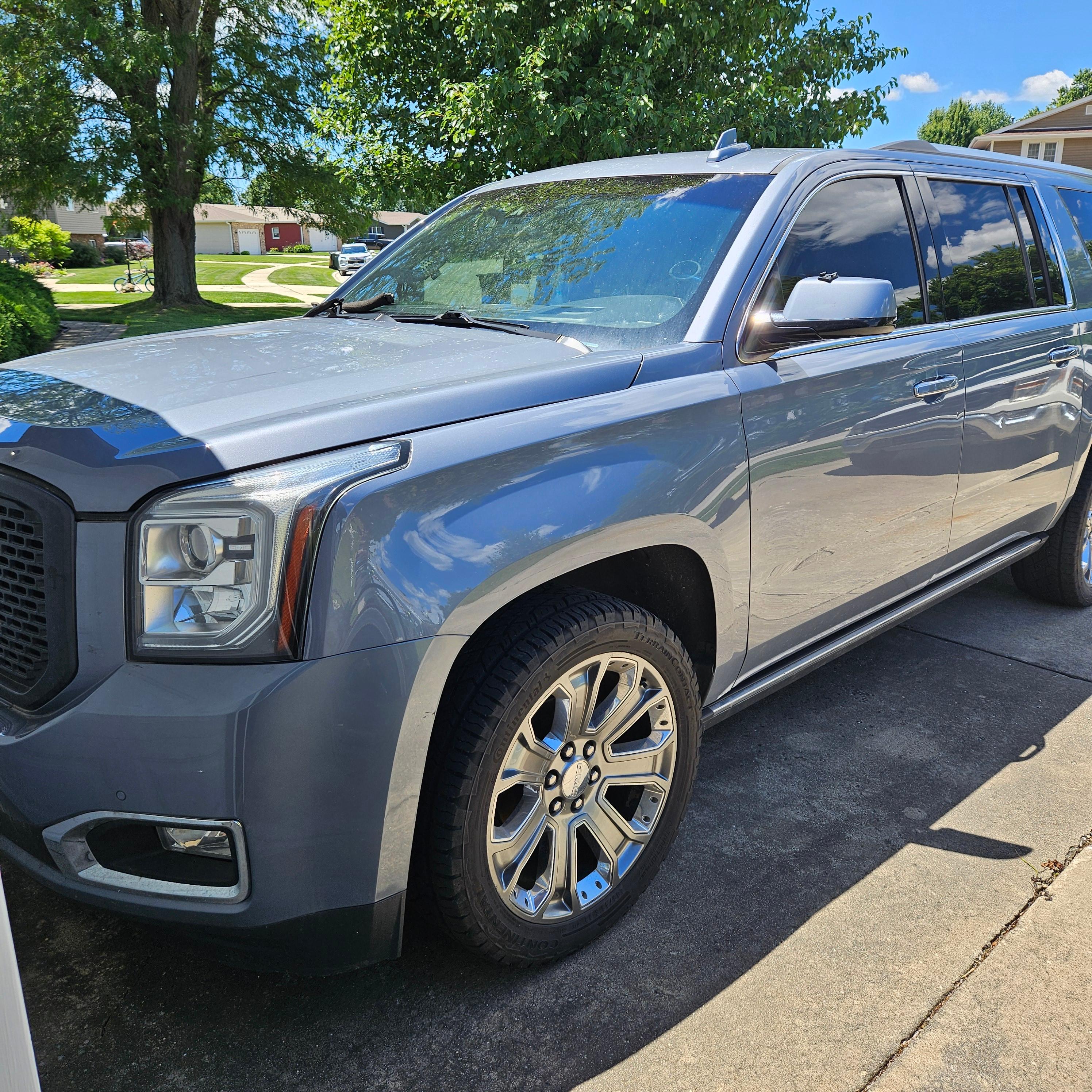 GMC Yukon XL 2015 in Coal City, IL