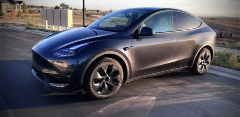 Tesla Model Y 2024