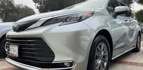 Toyota Sienna 2024