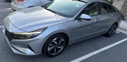 Hyundai Elantra 2023