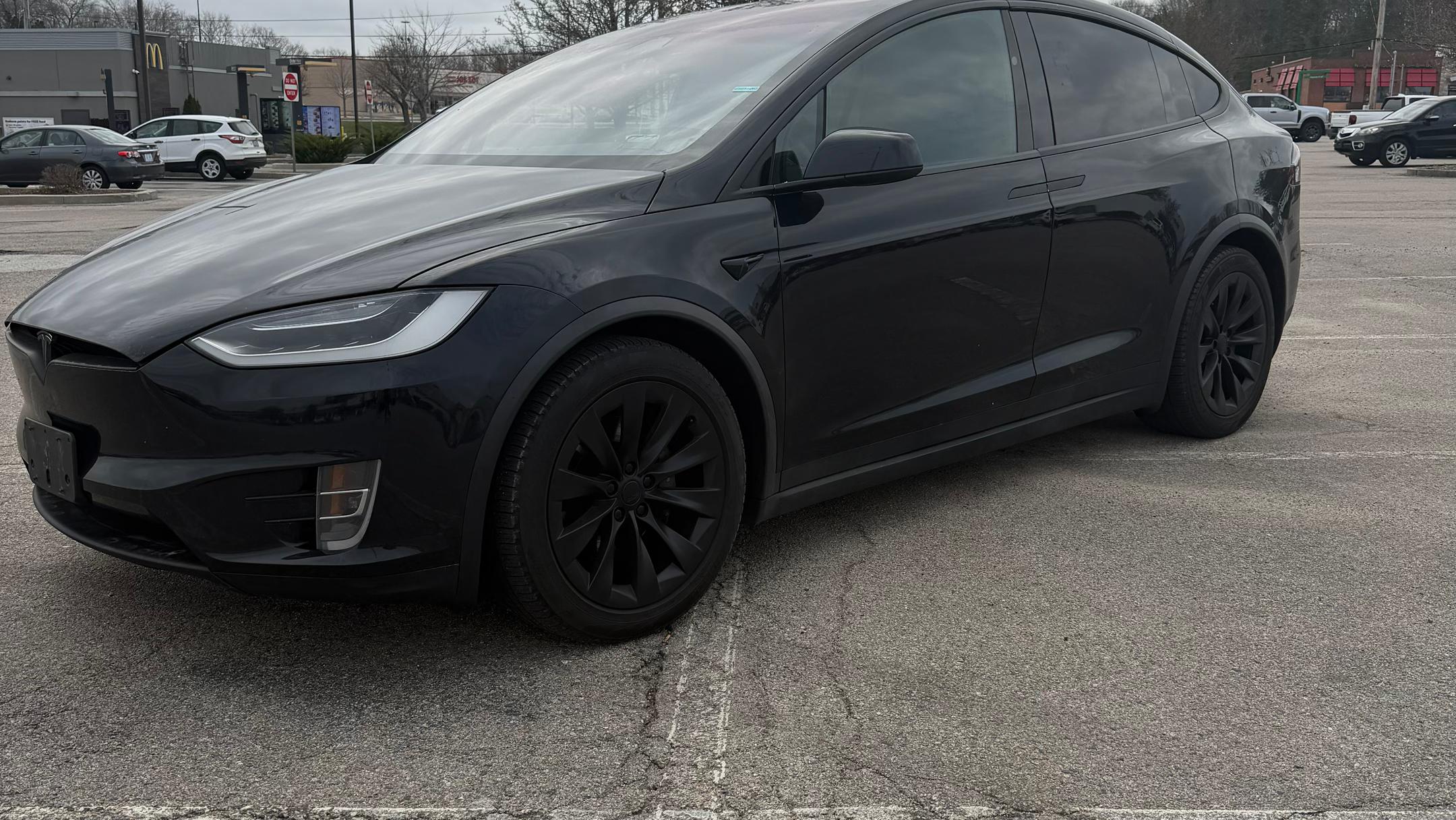 Tesla Model X 2017 in Lincoln, RI