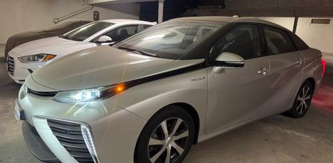 Toyota Mirai 2016