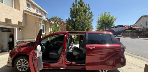 Toyota Sienna 2024