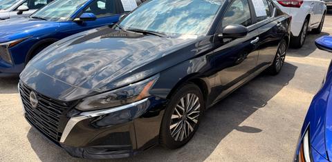 Nissan Altima 2025