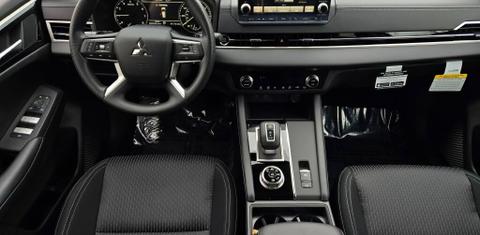 Mitsubishi Outlander 2024