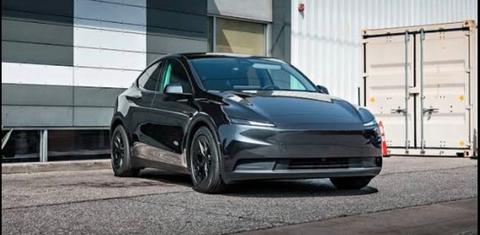 Tesla Model Y 2026