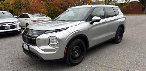 Mitsubishi Outlander 2025