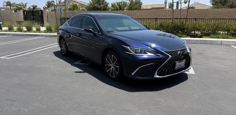 Lexus ES 2025