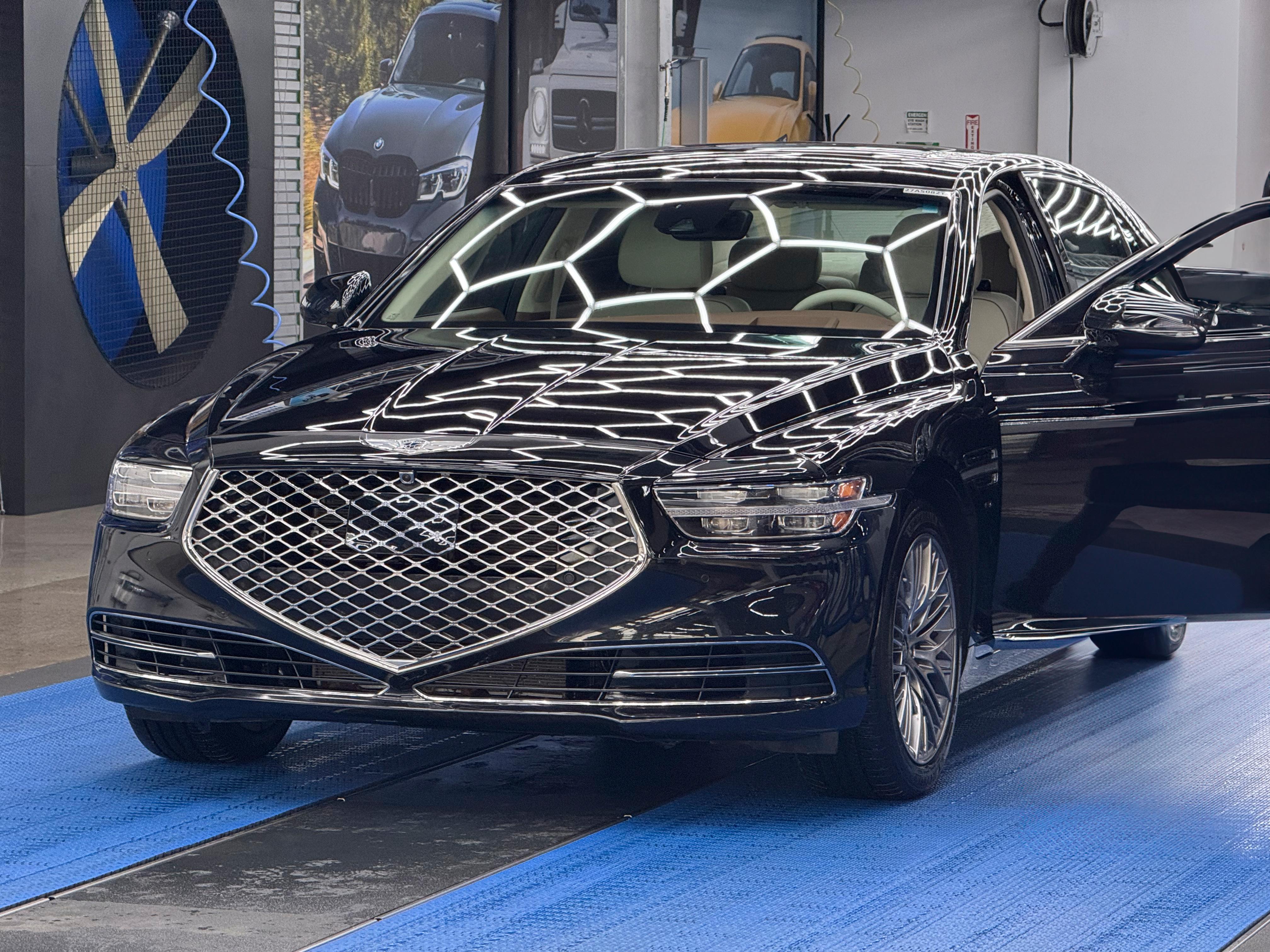 Genesis G90 2022 in 