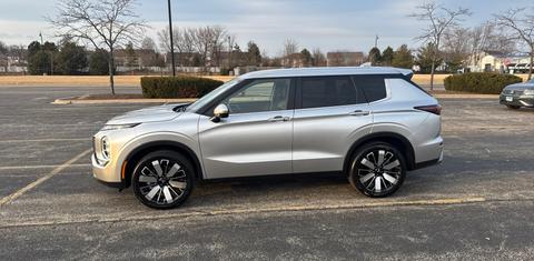 Mitsubishi Outlander 2025