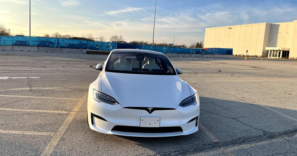 2022 Tesla Model S in Oak Lawn