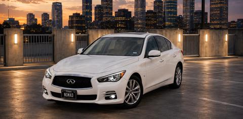 INFINITI Q50 2015