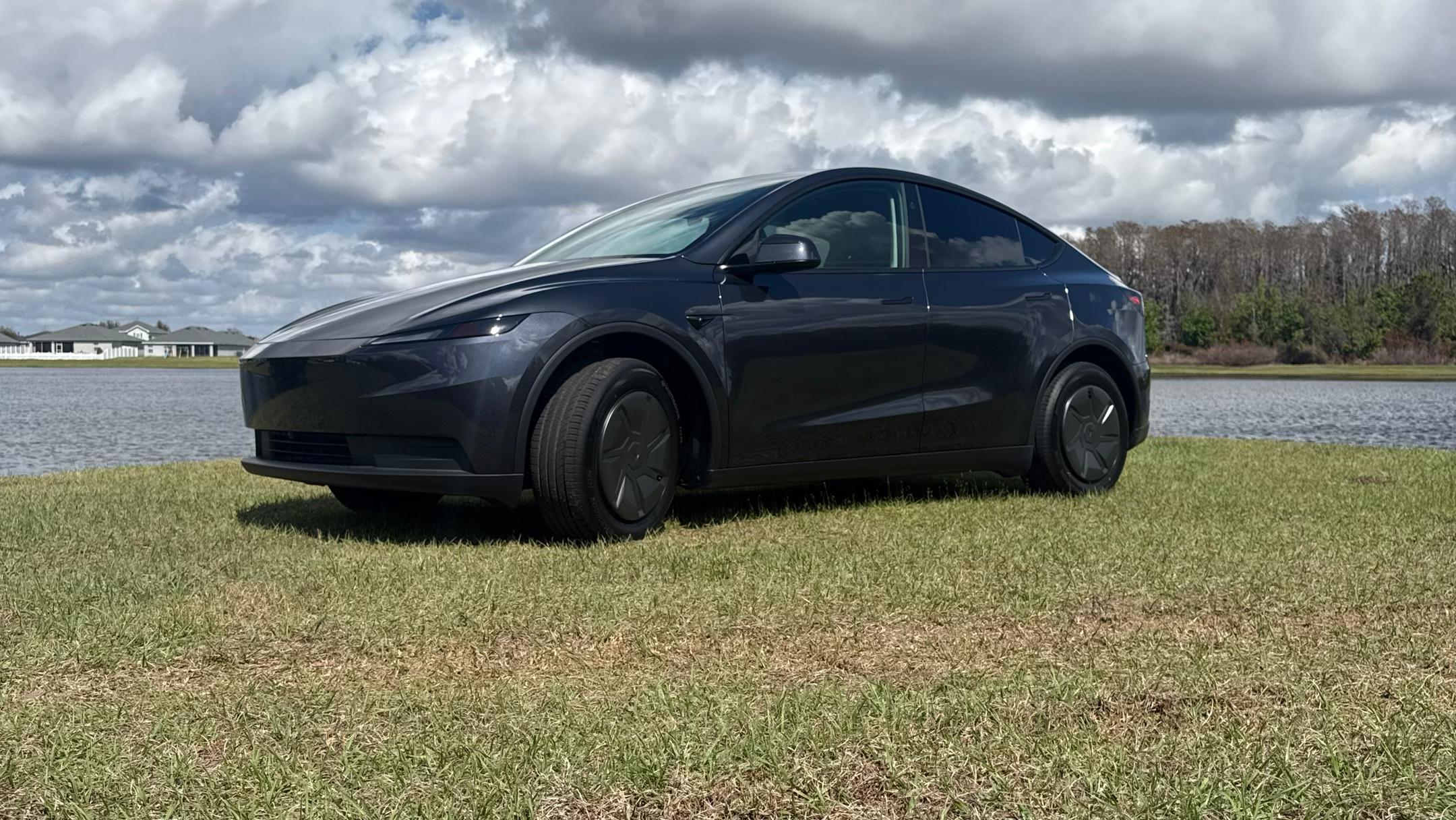 Tesla Model Y 2026 in Kissimmee, FL