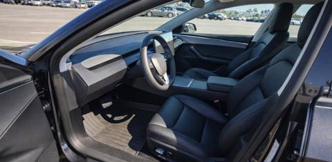 Tesla Model 3 2025
