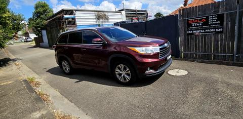 Toyota KLUGER 2015