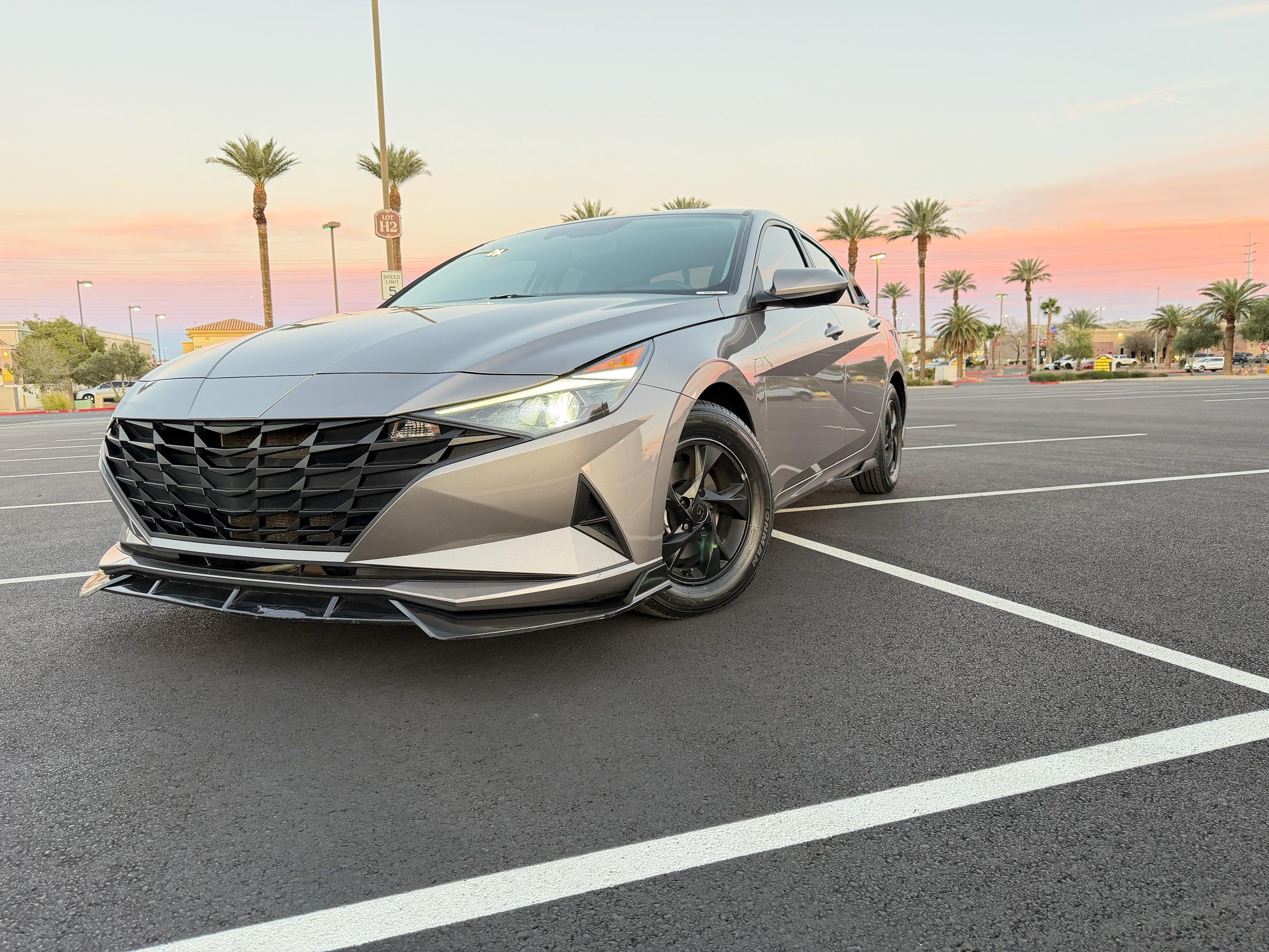 Hyundai Elantra 2022 in 