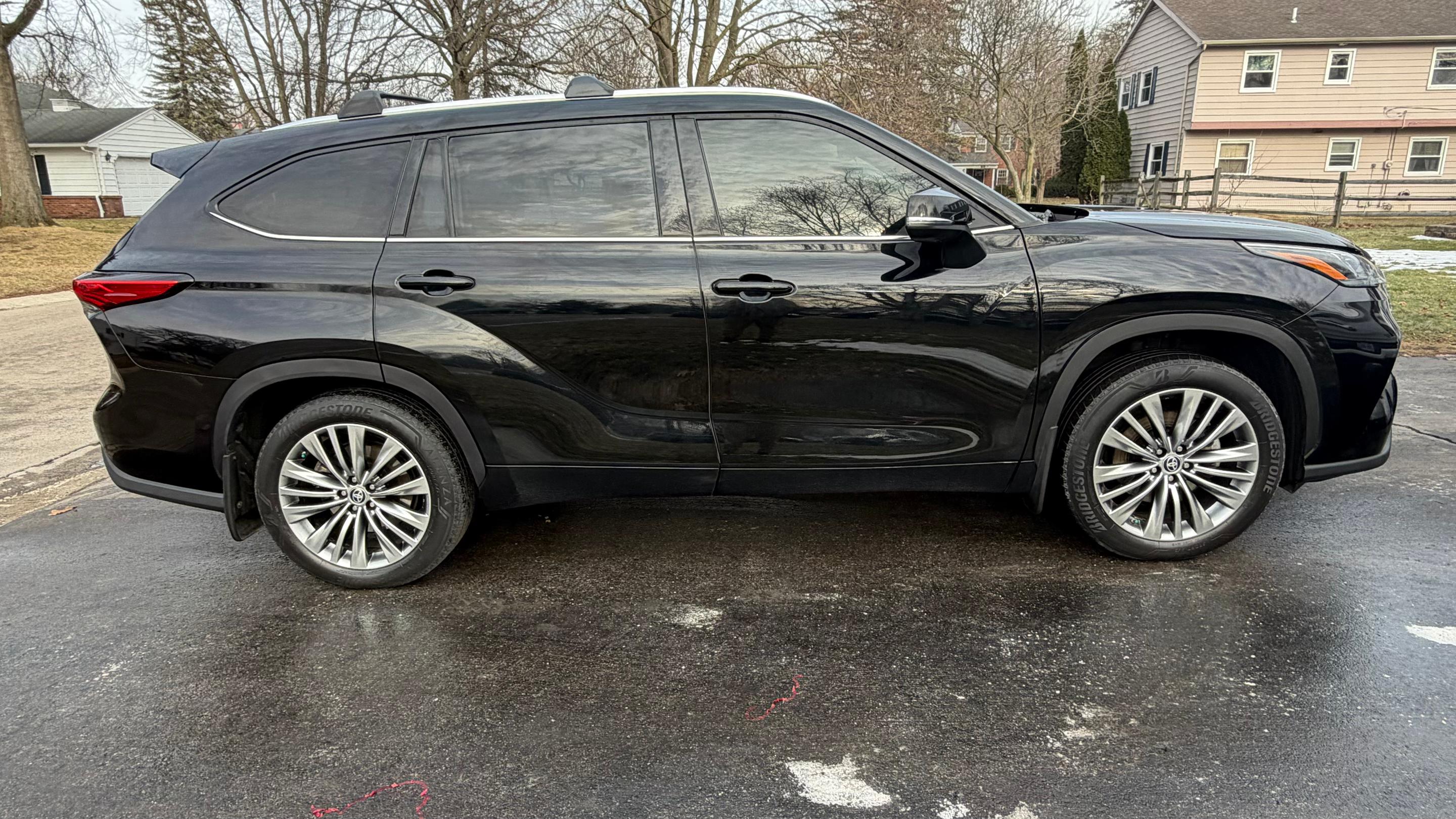 Toyota Highlander 2022 in Toledo, OH