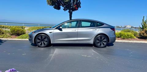 Tesla Model 3 2025