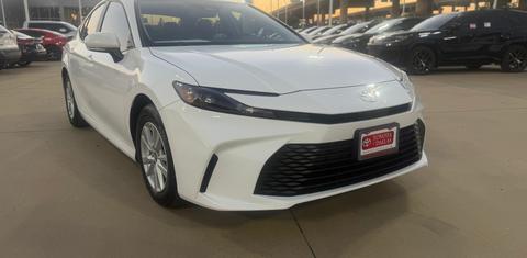Toyota Camry Hybrid 2026