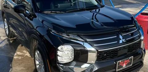 Mitsubishi Outlander 2025