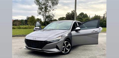 Hyundai Elantra 2023