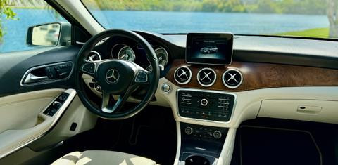 Mercedes-Benz GLA-Class 2016