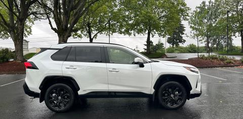 Toyota RAV4 Hybrid 2024