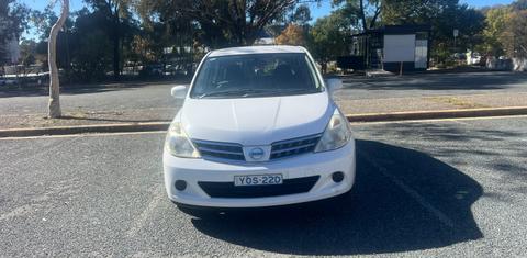 Nissan TIIDA 2013