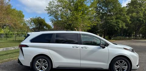 Toyota Sienna 2023