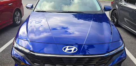 Hyundai Elantra 2025