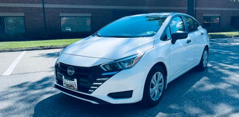 Nissan Versa 2024