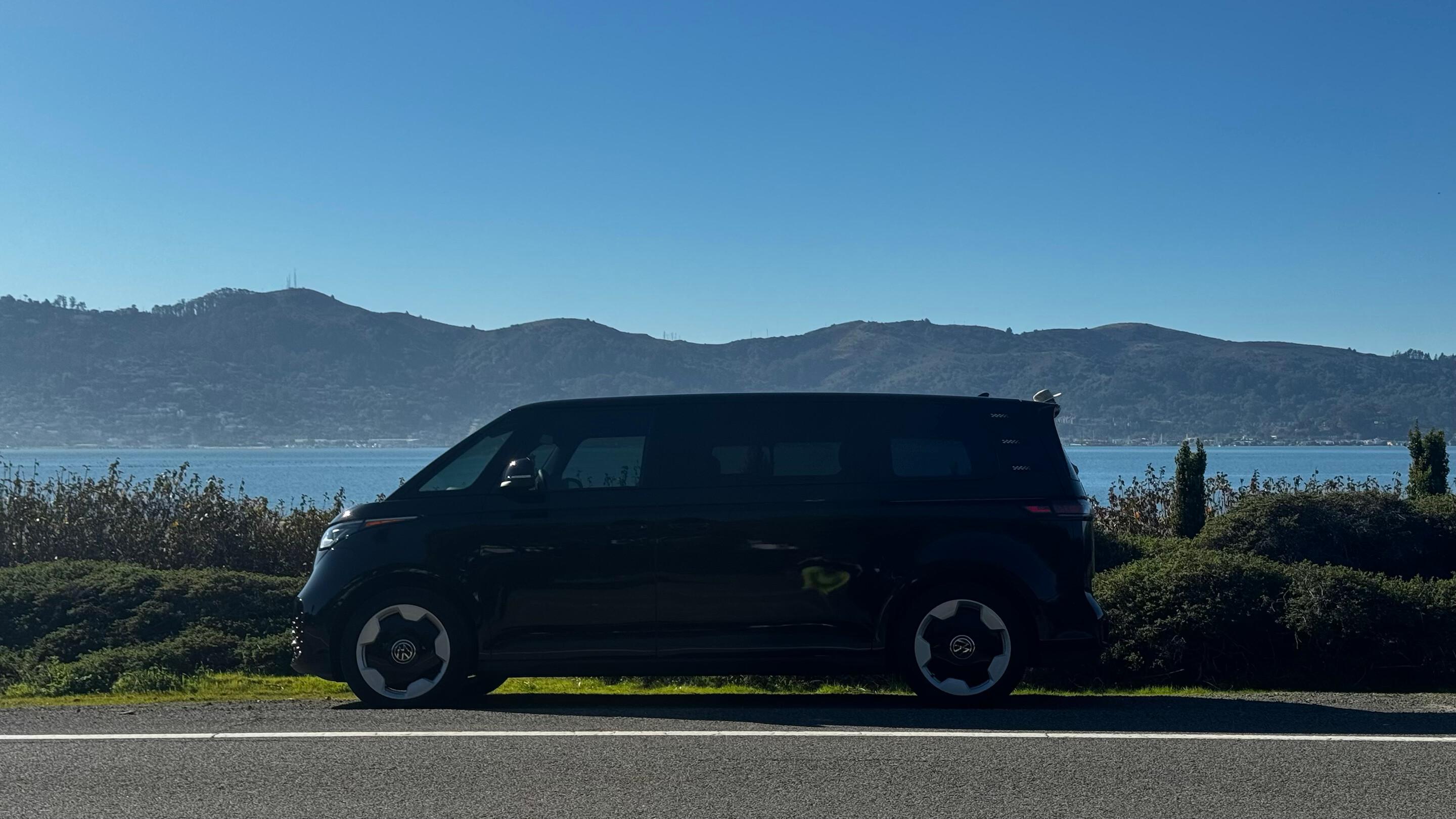 Volkswagen ID. Buzz 2025 in Larkspur, CA