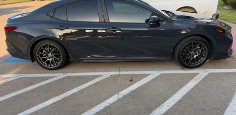 Toyota Camry Hybrid 2026