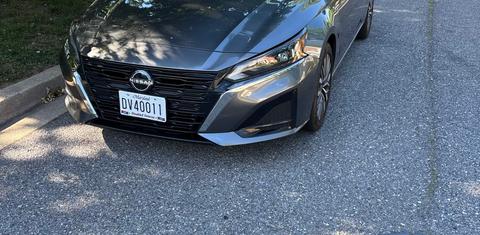 Nissan Altima 2023