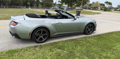 Ford Mustang 2024