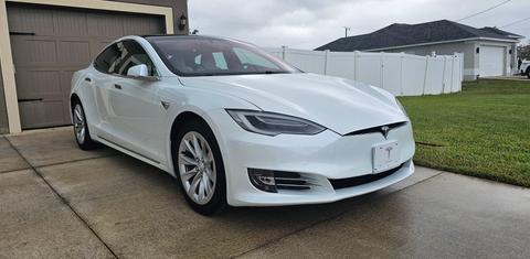 Tesla Model S 2019