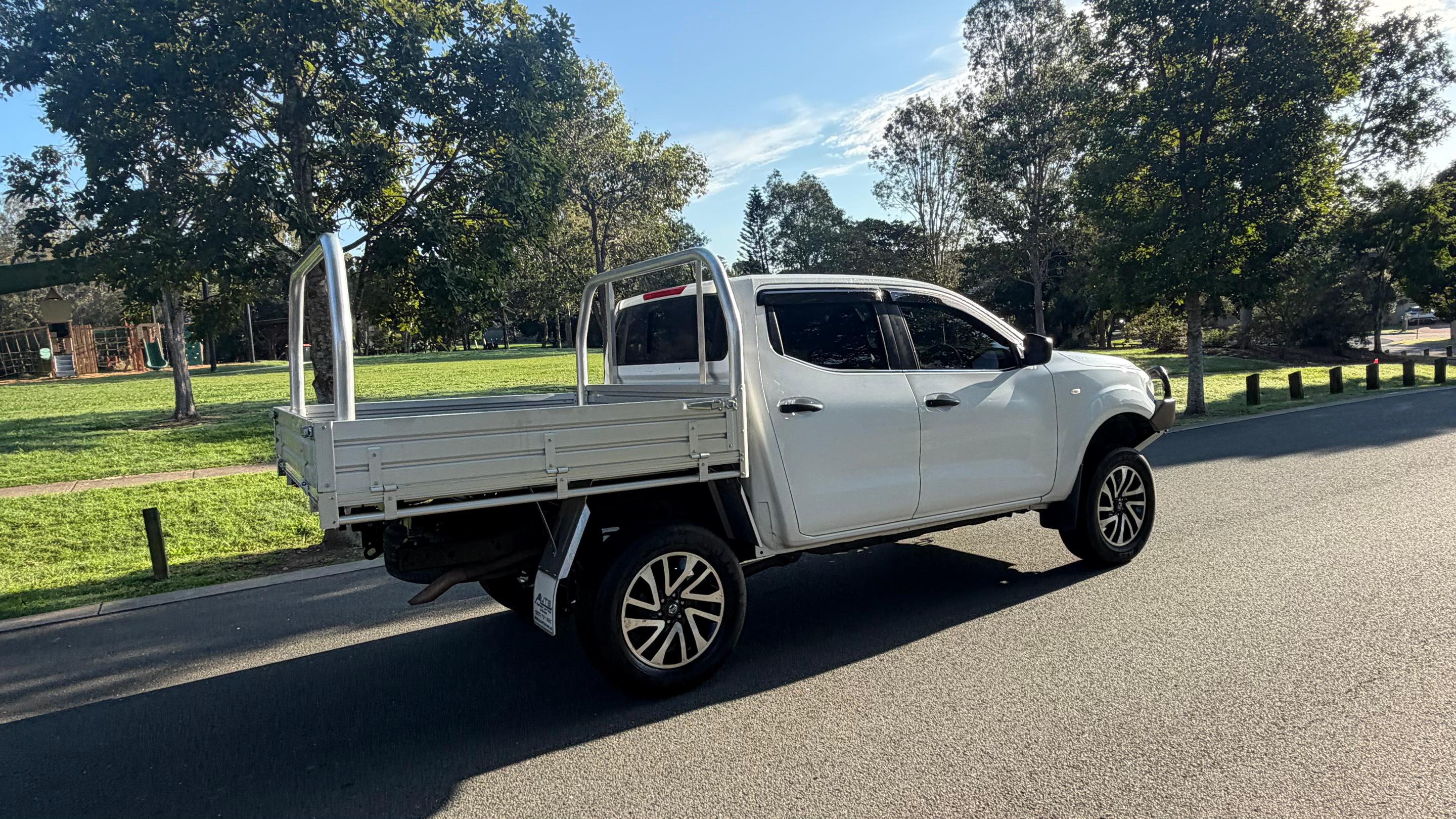 Nissan NAVARA 2017 in Belmont