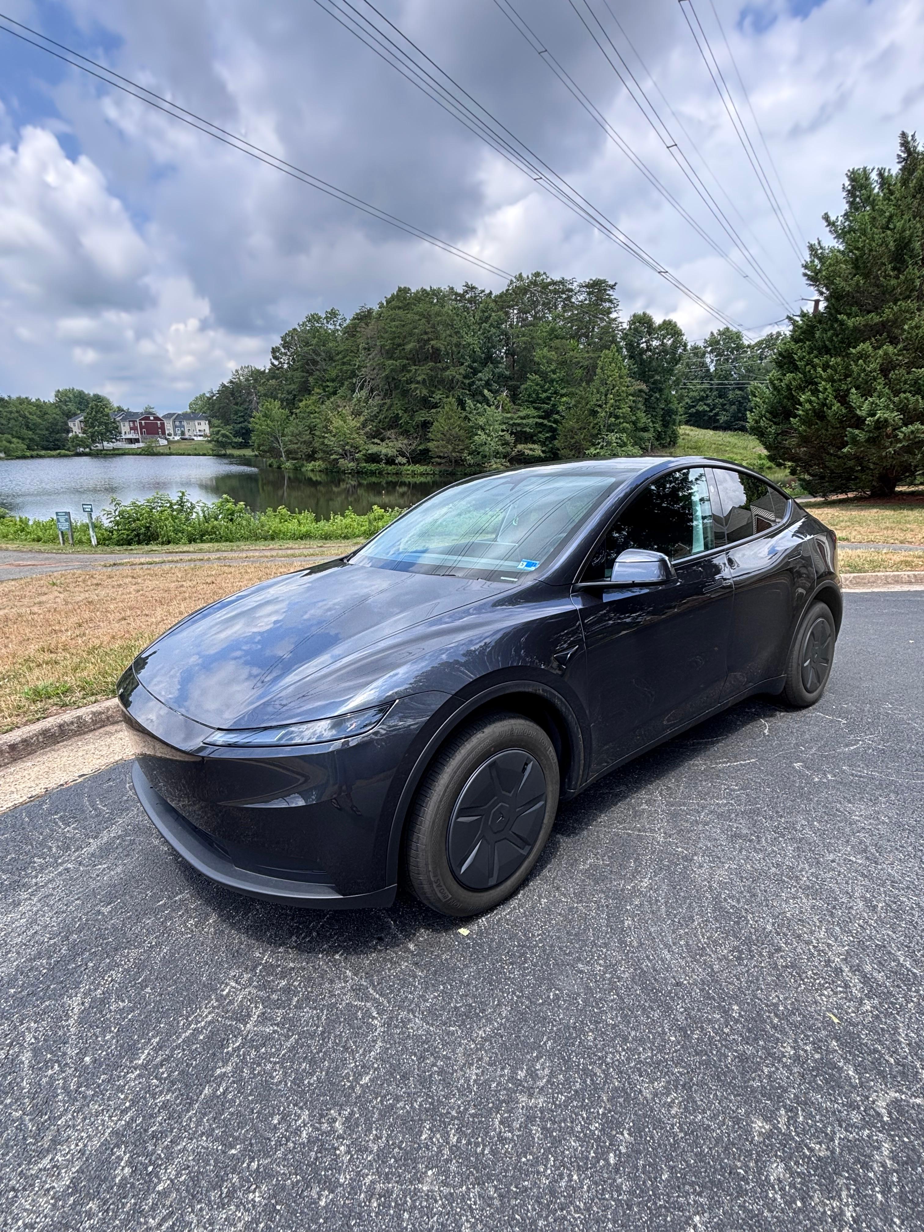 Tesla Model Y 2026 in Charlottesville, VA