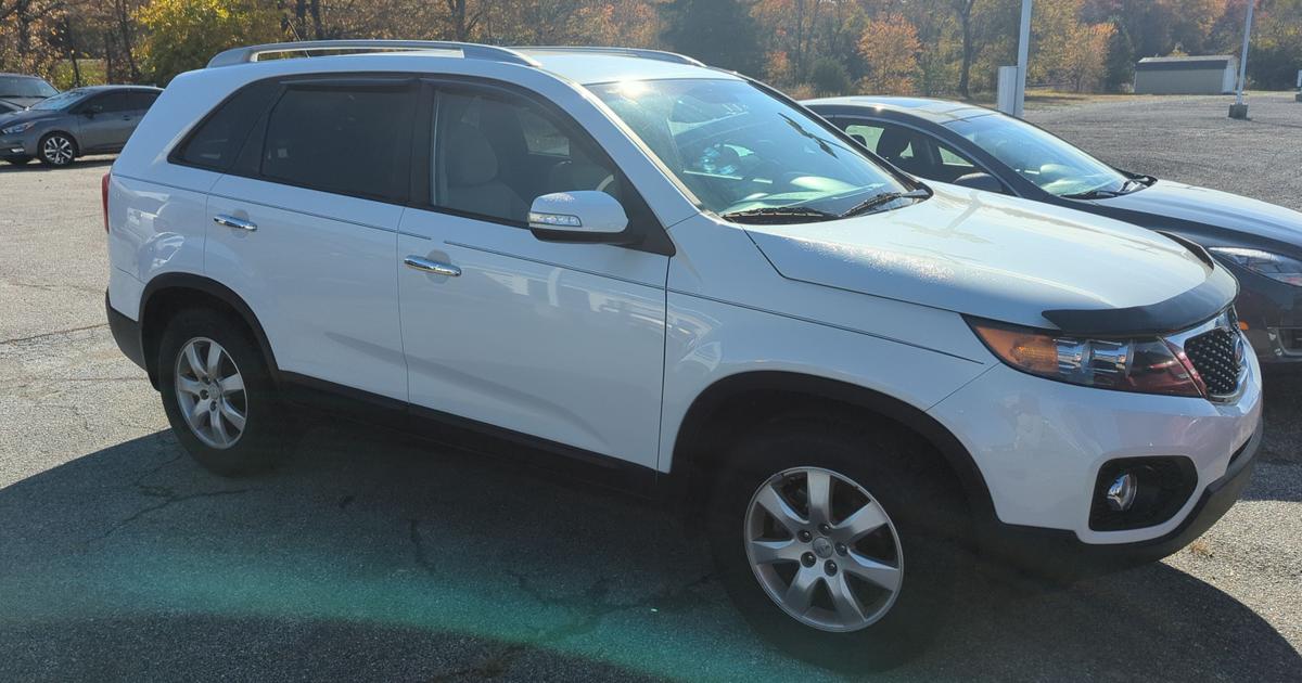 Kia Sorento 2012 rental in Middletown, DE by MacKenzie M. | Turo