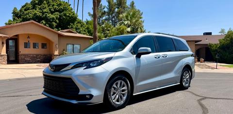 Toyota Sienna 2025