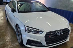Audi S5 2019 in Calgary