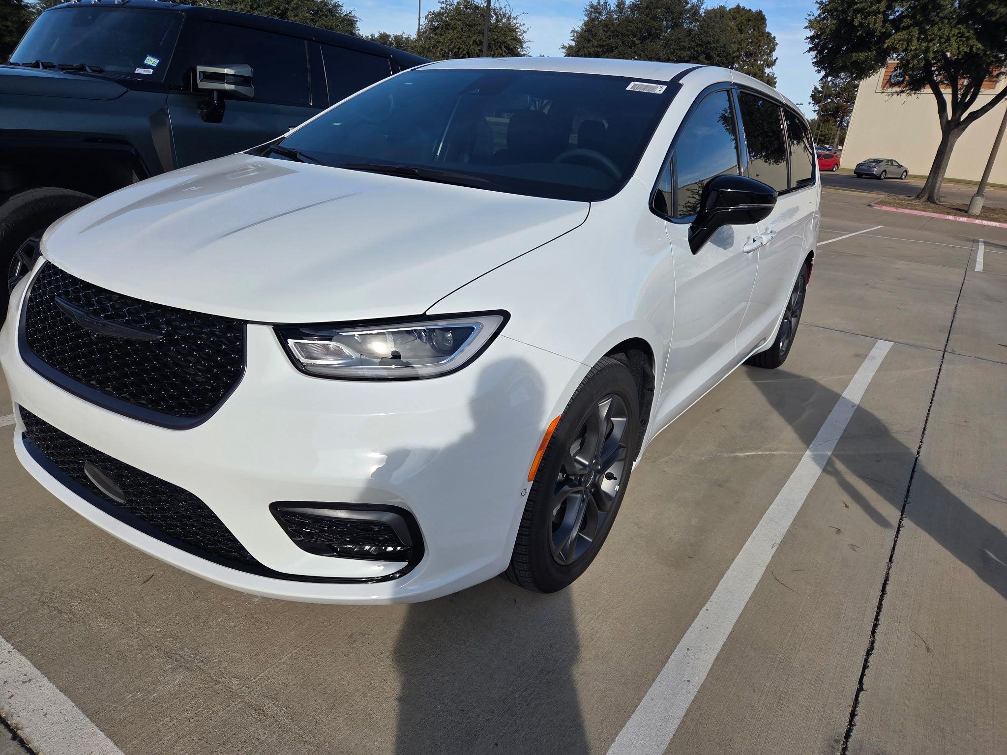 Chrysler Pacifica 2026 in Conroe, TX