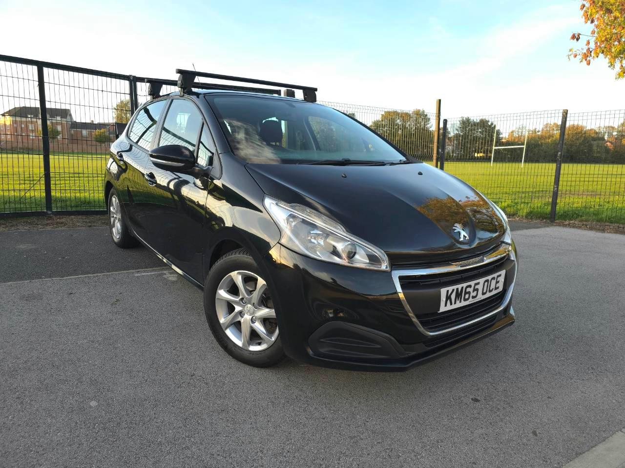 Peugeot 208 2015 in Leeds