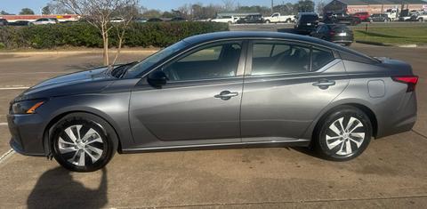 Nissan Altima 2024