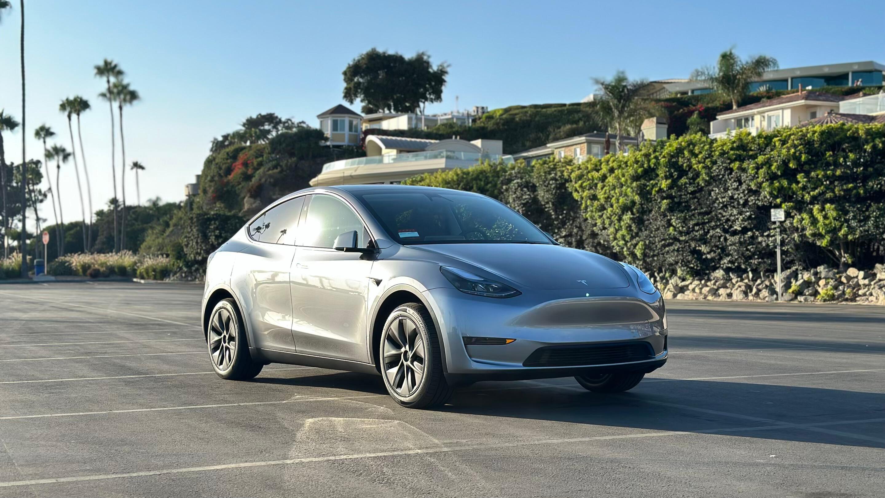 2024 Tesla Model Y in Irvine
