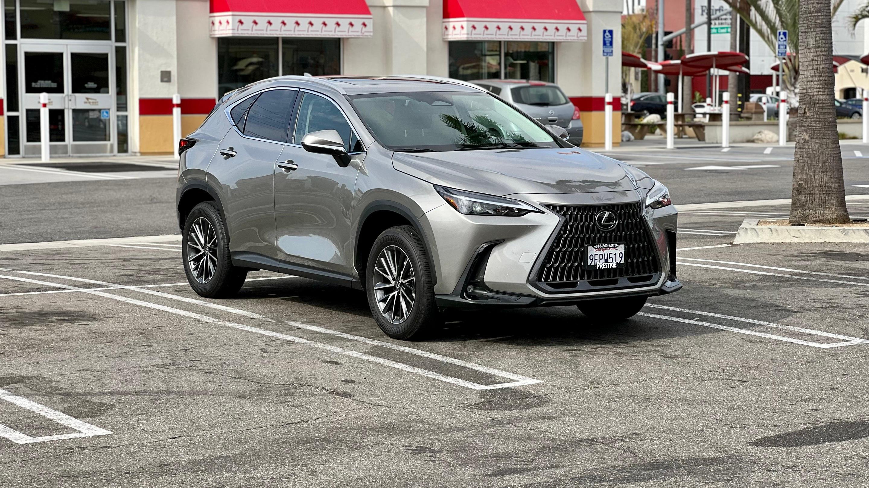 Lexus NX 2023 in 