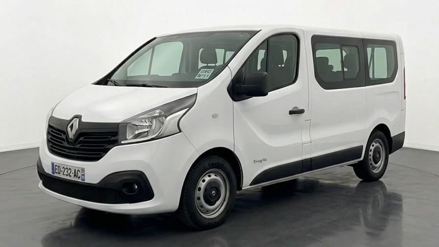 Renault TRAFIC III 2016 à Nancy