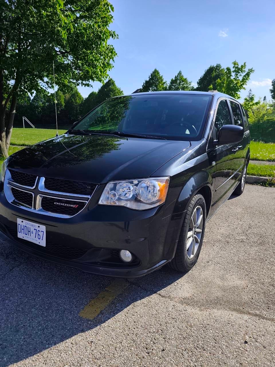 Dodge Grand Caravan 2014 à 